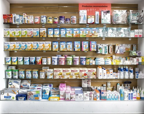 婴儿用品展示柜