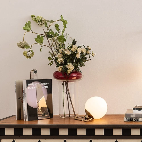 Artemide 台灯