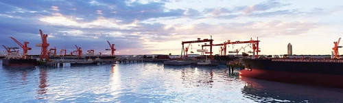 现代海上船舶工业景观
