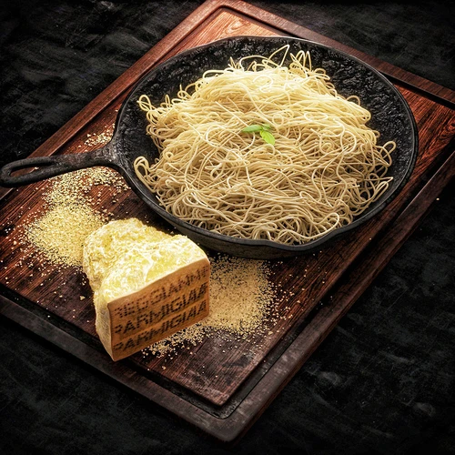 Spaghetti现代食物